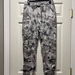 Vintage Havana Gray Camo Cargo Joggers (not sweats)